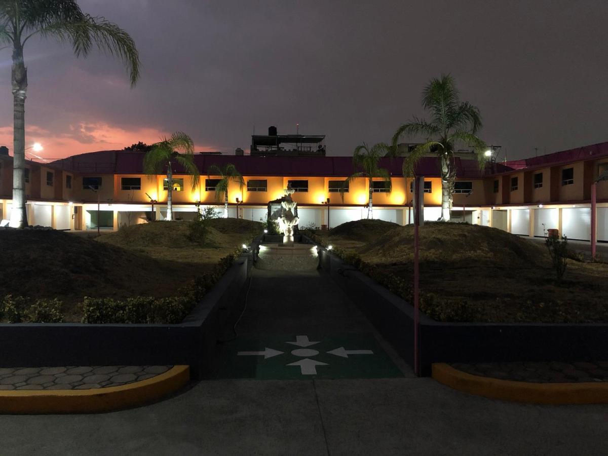 Hotel & Villas 7 Mexico-stad Buitenkant foto